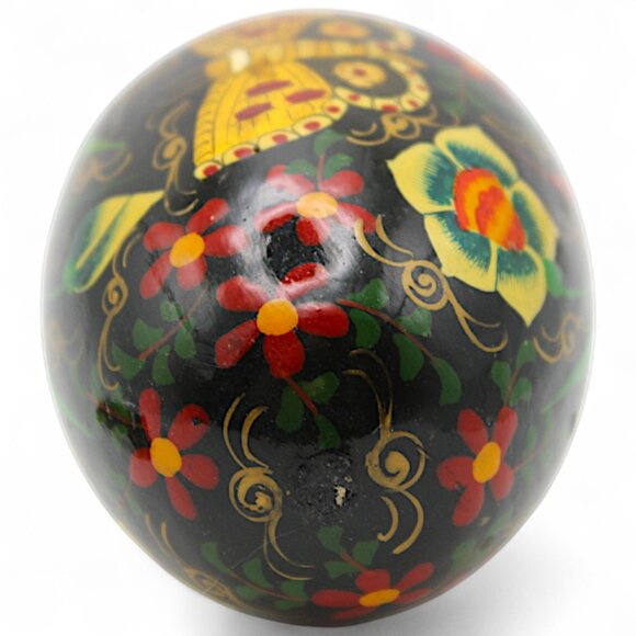 Handmade Kashmir Papier-Mâché Decorative Egg With Floral & Butterfly Design - Picture 6 of 7